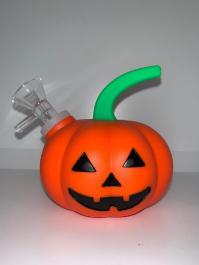 Bamboo Blaze - Silicone Pumpkin Bong